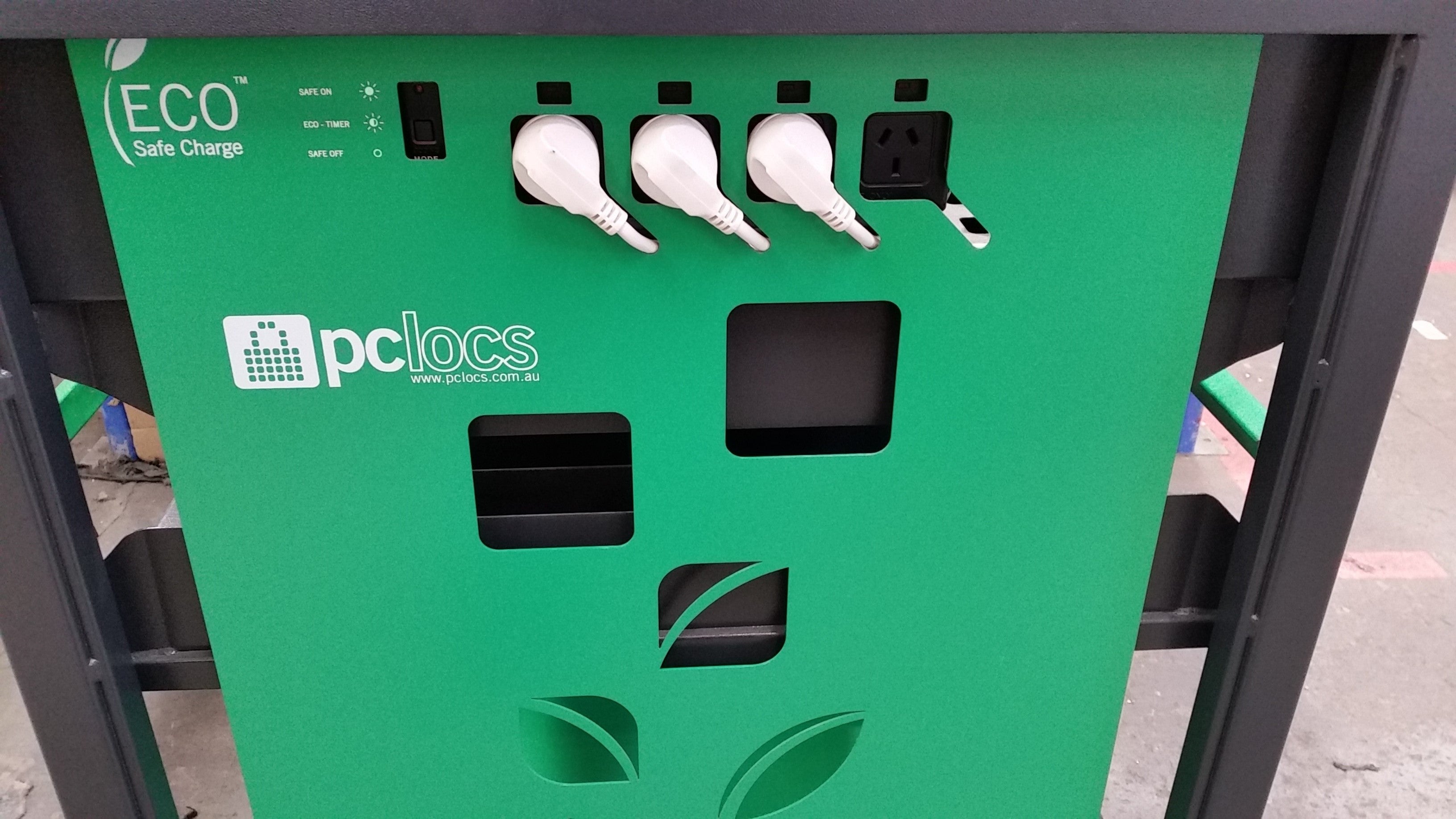 PC Locs Revolution ECO – 28-Bay Mobile Laptop Charging Trolley – Refurbished Good Condition Peripheral PC Locs