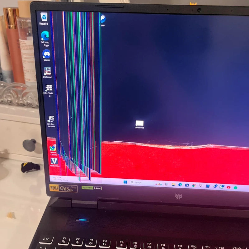 Gigabyte gaming laptop with broken screen